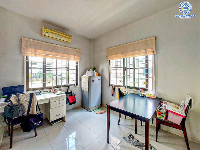 *****บ้านแฝดมือสองย่านกรุงเทพฯ ม.เต็มสิริเพลส ประชาร่วมใจ-มิตรไมตรี เนื้อที่มากถึง 35.6 ตร.ว. ฟังก์ชัน 3 ห้องนอน 2 ห้องน้ำ 2 ที่จอดรถ แถมฟรี! 2 เครื่องปรับอากาศ บ้านสภาพดี บนทำเลดี เชื่อมต่อถนนมิตรไมตรี, ถนนประชาร่วมใจ, ถนนเลียบวารี, ถนนราษฎร์อุทิศ จองเลย!